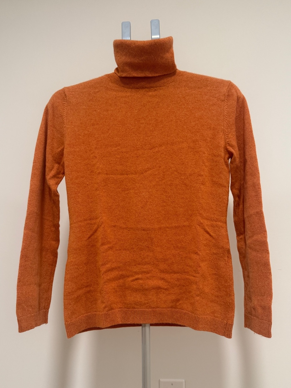 Germany Simply Cashmere 100% Cashmere Turtleneck Sweater – Burnt Orange